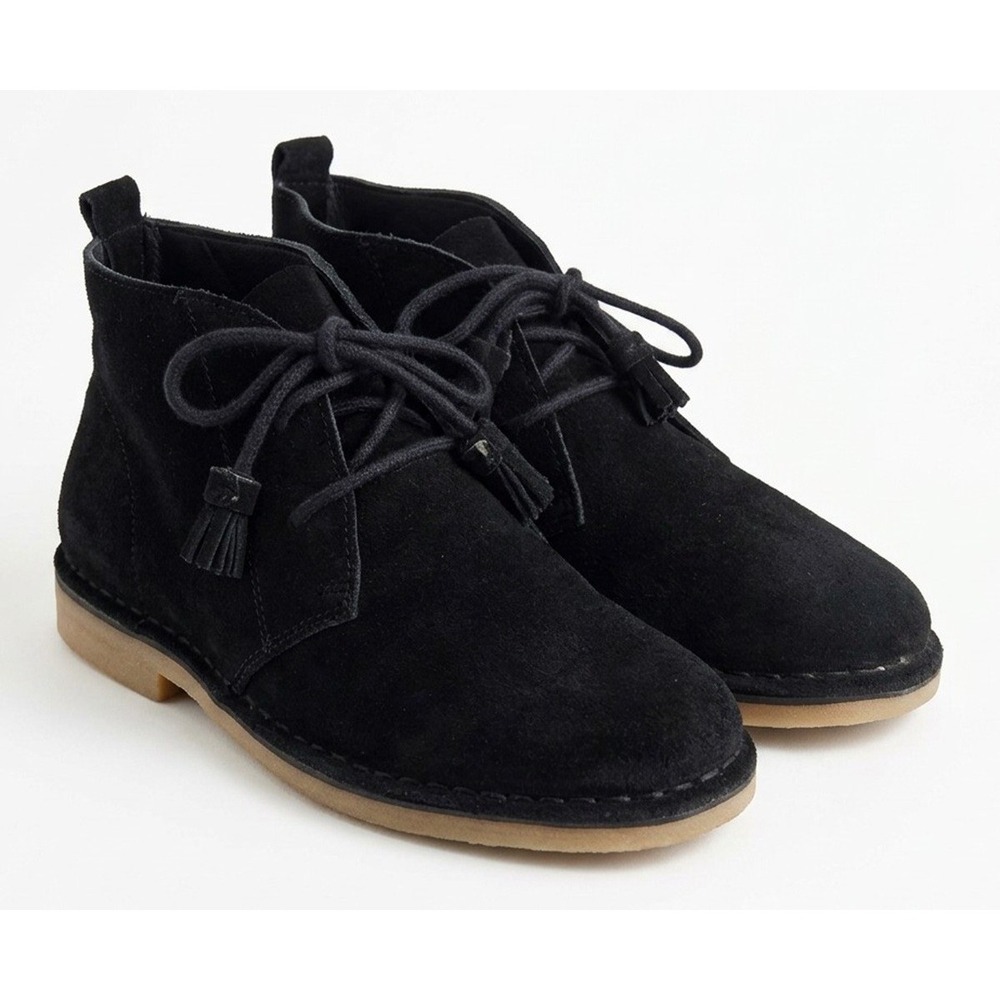 Tommy Bahama Evert Black Suede Booties, Tassel Laces, Rubber Soles, Size 7.5